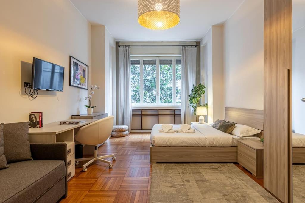 4 Bedrooms, 10 Guests, 250sqm, Terrace, 5mn Duomo Appartement Milan