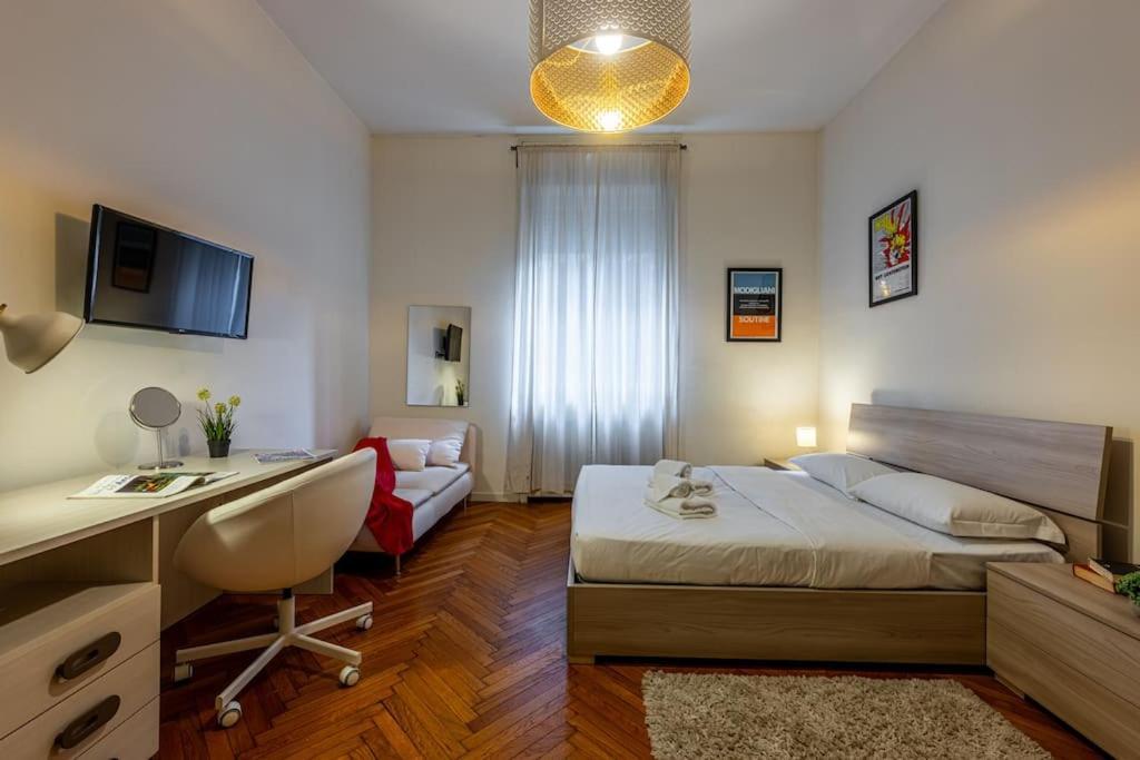 Appartement 4 Bedrooms, 10 Guests, 250sqm, Terrace, 5mn Duomo Milan
