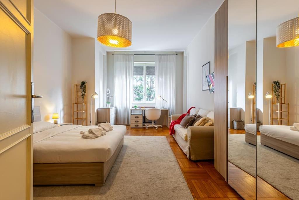 4 Bedrooms, 10 Guests, 250sqm, Terrace, 5mn Duomo Appartement Milan