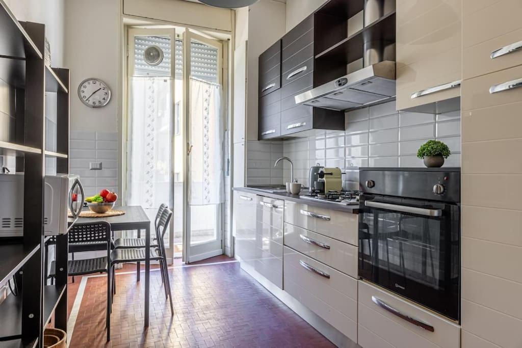 Appartement 4 Bedrooms, 10 Guests, 250sqm, Terrace, 5mn Duomo *